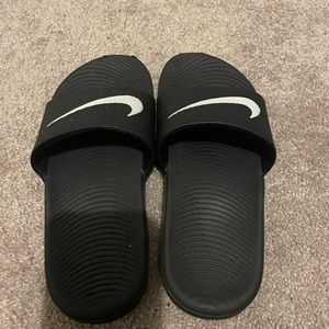 SOLD-Nike Slides-SOLD